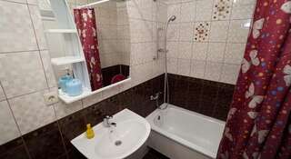 Гостиница Guest house Na Figurnoy 51 Адлер Семейный люкс с балконом-7